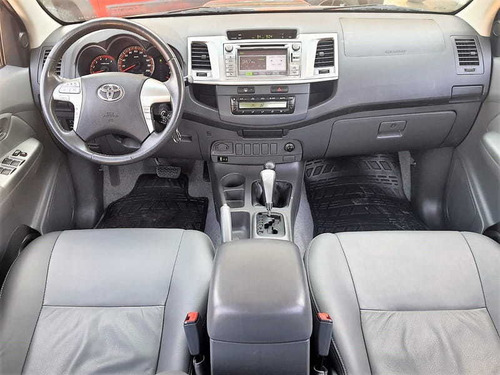 Imagem 8 de 13 de Toyota Hilux Cd Srv D4-d 4x4 3.0 Tdi Diesel Aut 2013