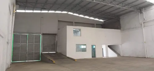 Bodega Moderna Espaciosa Y Con Excelentes Acabados. Cod. 54596