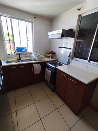 Excelente Propiedad Comercial En Sector Residencial!!