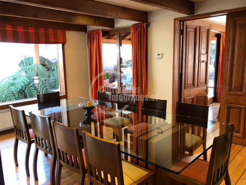 Casa Con 8 Dormitorios, Lo Barnechea