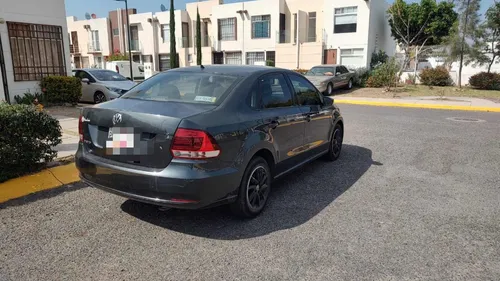 Volkswagen Vento 1.6 Confortline At