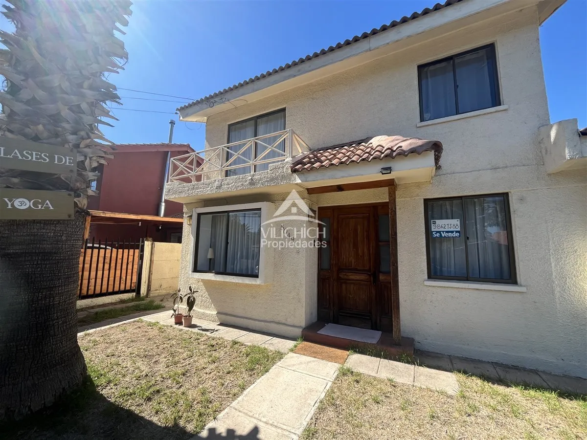 Imagen 2 de 30 de Arriendo Casa 4 Dormitorios Jardines De Peñuelas Coquimbo
