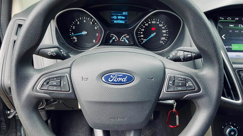 Ford Focus S 1.6 Negro 5 Puertas Con Pantalla Impecable