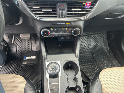 Ford Escape Titanium Hybrida 2022