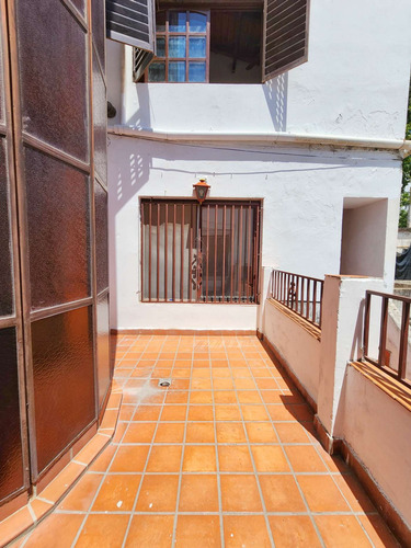 Departamento Interno Arroyito 4 Dormitorios Patio