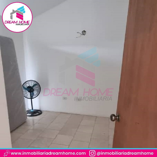 Imagen 5 de 9 de Town House Urb. Las Mesetas - Cúa
