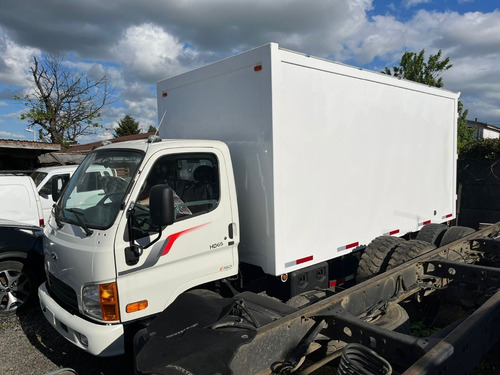 Hyundai Hd65