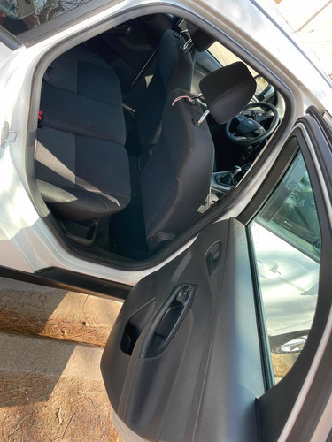 Imagen 15 de 18 de Ford Focus 4p Mt Vendo/permuto