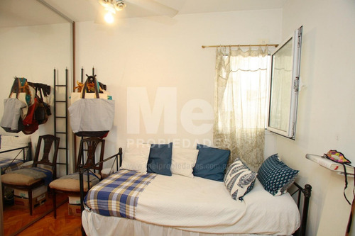 4 Ambientes Al Frente Con Balcon