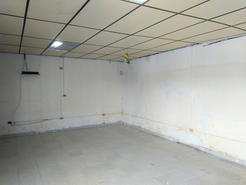 Edificio Local Comercial En Venta En Caraballeda, La Guaira 1200m2 4niveles 15pe (cbe)