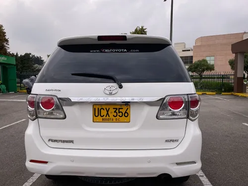 Toyota Fortuner 2.7 Sr5 4X2