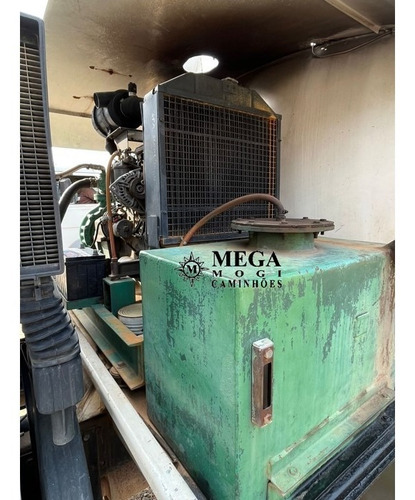 Imagem 11 de 13 de Mb 1620 Tanque Pipa Com Motor Estacionário 10.000l