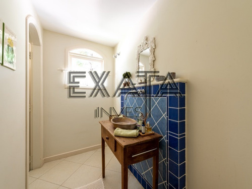 Imagem 28 de 30 de Condomínio Chácara Polaris, Em T: De 8.200,00m²,1.246,11m², Hall De Entrada, Lavabo, Living Para Vários Ambs. Lareira, Home Theater, 5 Dormitórios Sendo 3 Suítes. - Ca00924 - 70749246