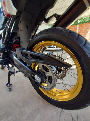 Imagen 13 de 13 de Honda Crf 1000l Africa Twin Manual Con Accesorios