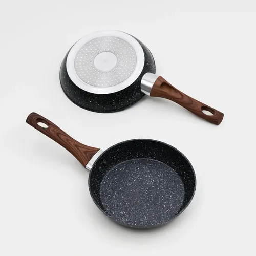 Frigideira Aintiaderente Cerâmica Indução Fundo Triplo Laune Preto — R$ 49,99 em Mercado Livre, 37% OFF