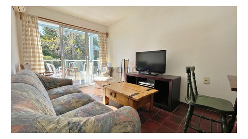 Imagen 3 de 30 de Apartamento En Venta 2 Dormitorios- Punta Del Este, Zona Aidy Grill