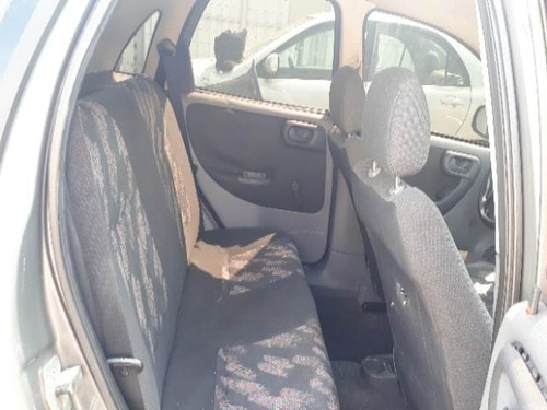 Imagem 8 de 10 de Sucata Corsa Hatch 2005 1.0 A Gasolina - Motor Câmbio Peças