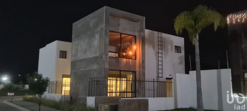 Venta Casa 3 Ambientes Lomas De Angelópolis