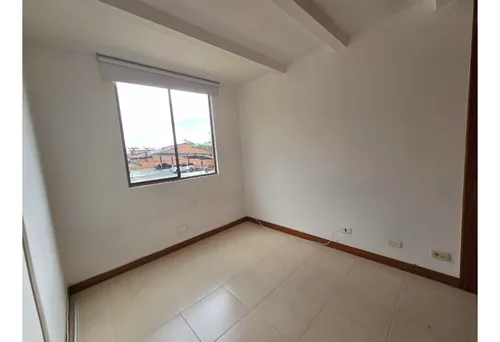Apartamento En Arriendo En El Poblado, Cómodo Y Bien Ubicado