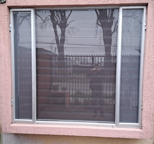 Ventanal De Bow Window. 216 X 190 Cm 