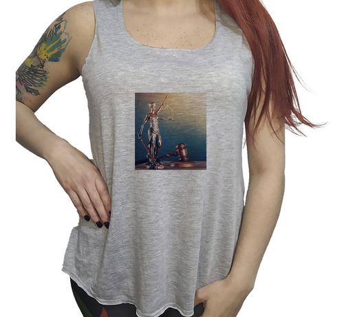 Musculosa Dama Abogacia Estatua Justicia Con Sol Brillante