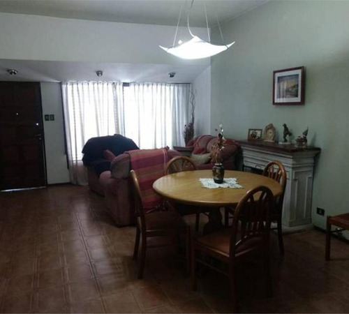Chalet 5 Amplios Ambientes Con Extenso Parque