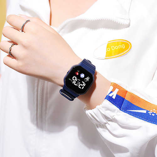 Reloj Multifunción Femenino De Color Azul Claro Y Elegante