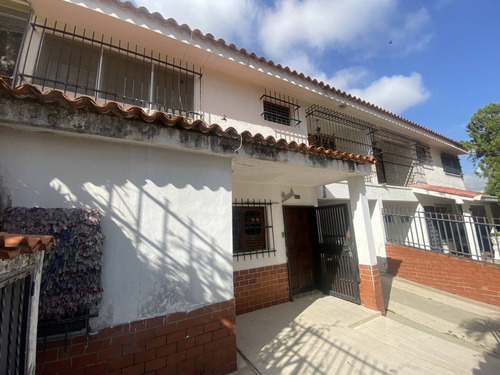 Rab Vende Casa En El Trigal Sur Calle Cerrada