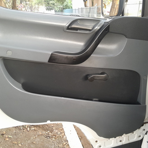 Mercedes-benz Accelo 815 2012 Carroceria Único Dono Km Baix