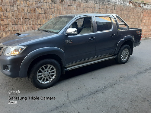 Toyota Hilux 3.0 Cd Srv I 171cv 4x4