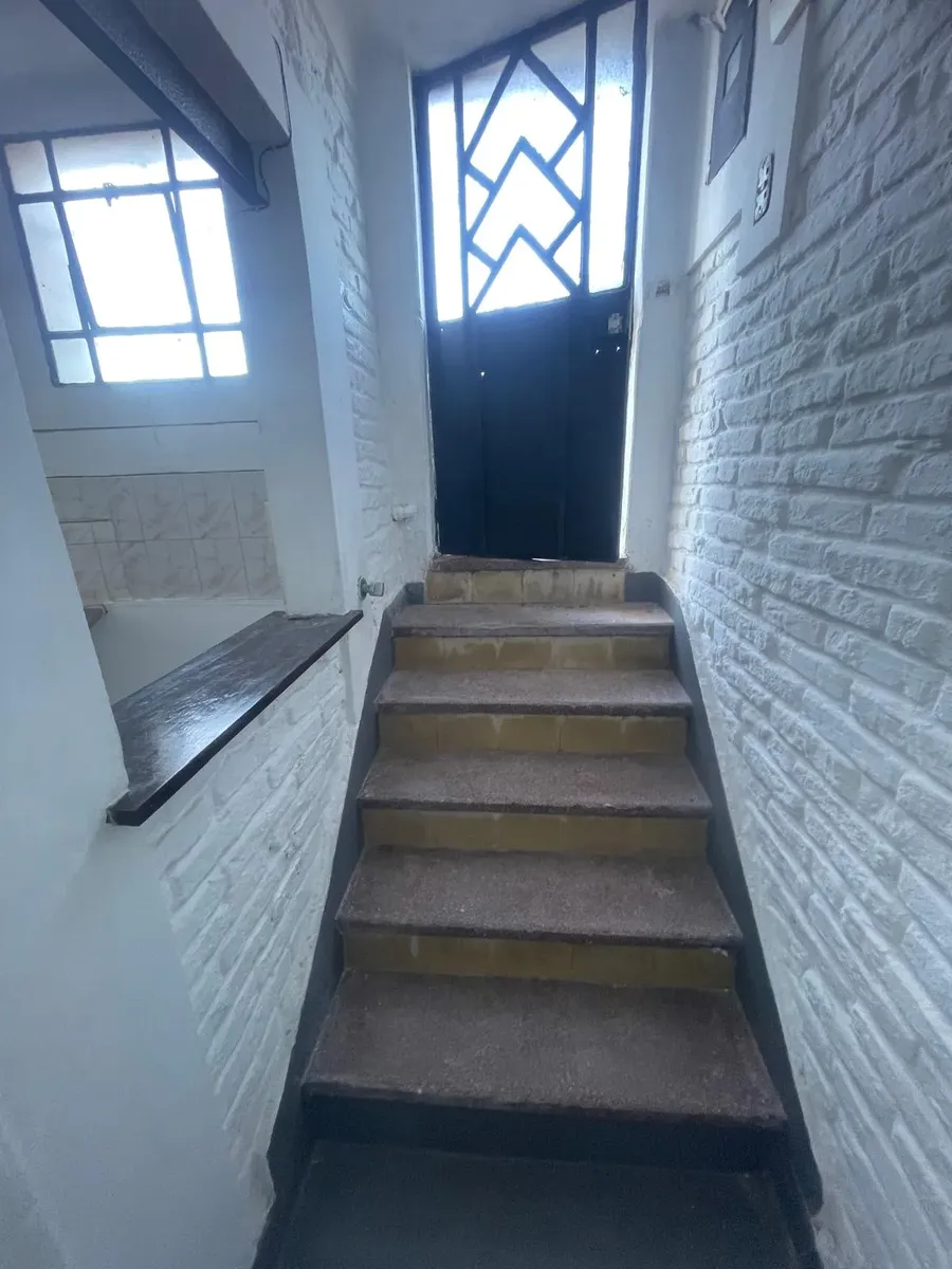 Excelente Ubicación A Mts De Parque Hotel.al Frente Subsuelo, Apto Vivienda O Comercio · Foto 3