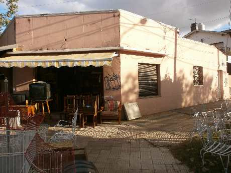Local Con Vivienda En Venta Cond En Ituzaingo Norte