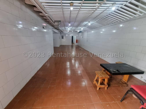 Local Comercial En Venta En Nueva Segovia Barquisimeto Lara -- %%m-c-t%% Cod. 24 Guion 3 7 5 9
