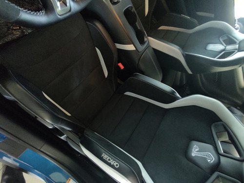 Imagen 10 de 13 de Ford Mustang 5.2l Shelby Gt500