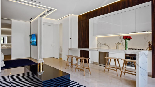 Pier 57 Unit 211