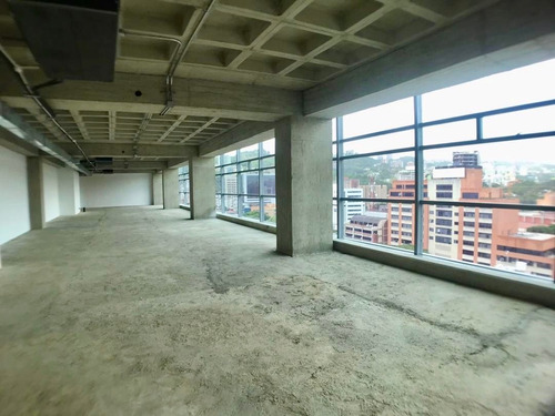Imagen 7 de 10 de En Venta/alquiler Oficina De 600m2 En Las Mercedes
