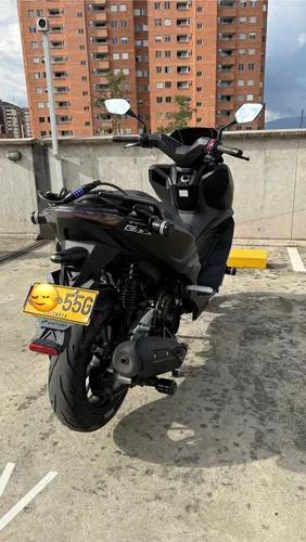 Victory Black 2024 - Como Nueva