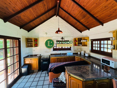 Casa En Venta En Atlántida Frente Al Mar