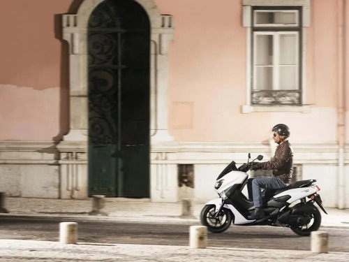 Imagen 9 de 20 de Yamaha Nmx155 Nmax Scooter En Stock Ciclofox