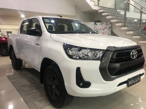 Toyota Hilux 4x4 Sr 2.8tdi Aut 6vel Entrega Inmediata 2025