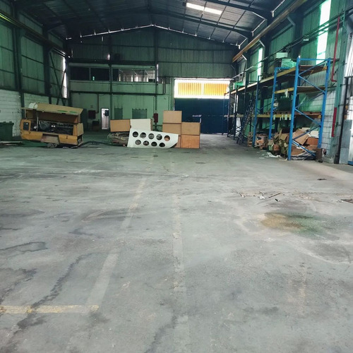 Se Alquila O Se Vende Amplio Galpón En Guarenas Zona Industrial Los Naranjos. Solo Cliente Directo (r.o)