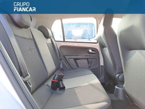 Imagen 7 de 14 de Volkswagen Up Move 2020