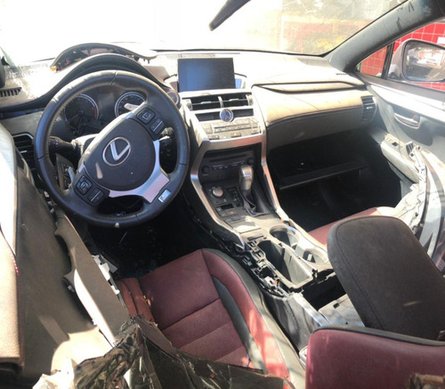 Imagem 6 de 7 de Sucata Toyota Lexus Nx200t 2017/2017 Gasolina 238cvs