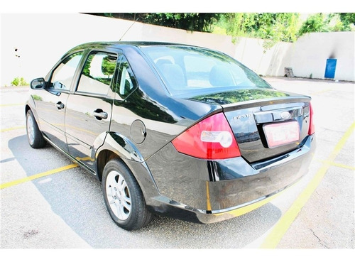 Imagem 3 de 14 de Ford Fiesta 1.0 Mpi Sedan 8v Flex 4p Manual