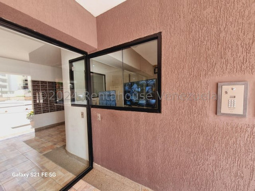 Apartamento En Venta Guatire Frutas Condominio Fn