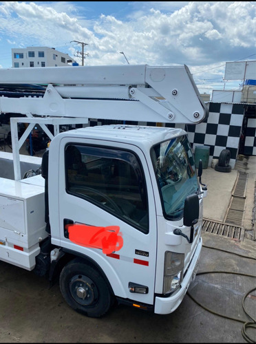 Camion Grua Canasta Dielectrica Nhr
