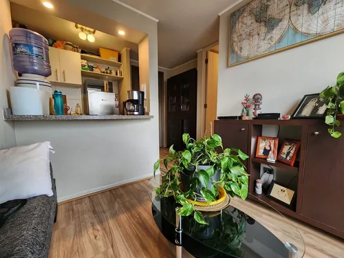 Departamento En Arriendo De 2 Dorm. En San Miguel