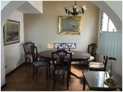 Imagen 3 de 14 de Casa En Playa Mansa - Punta Del Este