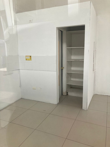 Local Comercial En GalerÃa Ubicada En Sector Patronato