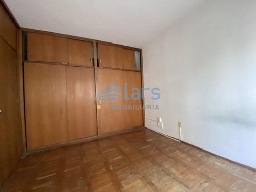 Oficina En Alquiler / Cordón - Inmobiliaria Lars